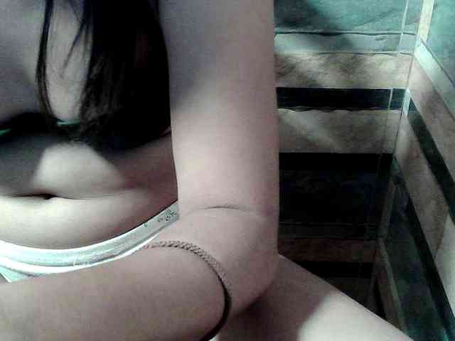 HornyNica webcam