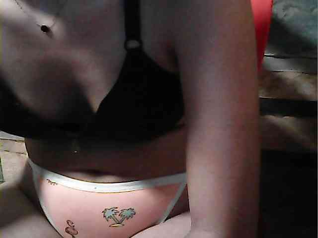 HornyNica webcam