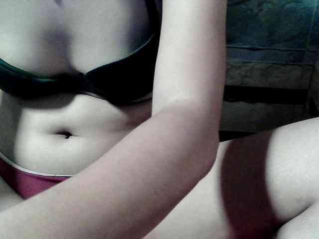 HornyNica webcam
