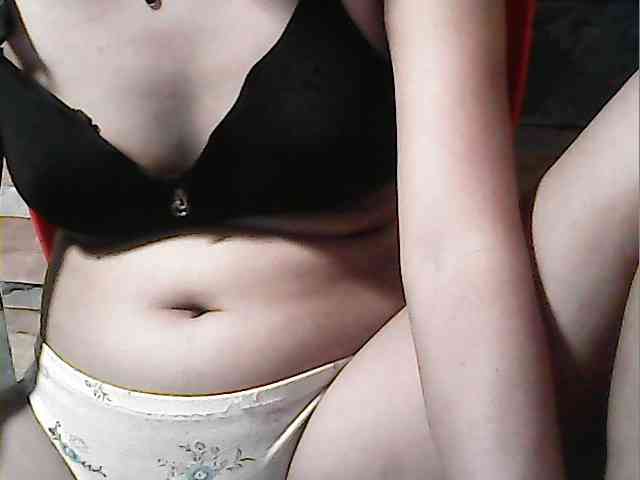 HornyNica webcam