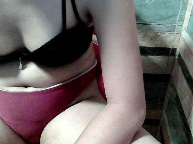 HornyNica webcam
