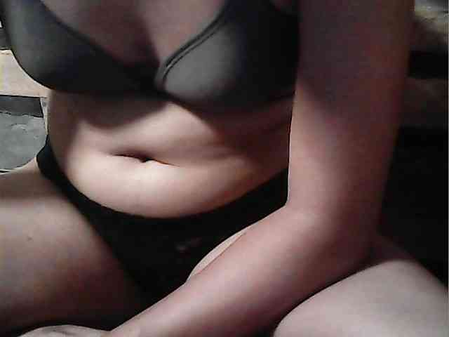 HornyNica webcam