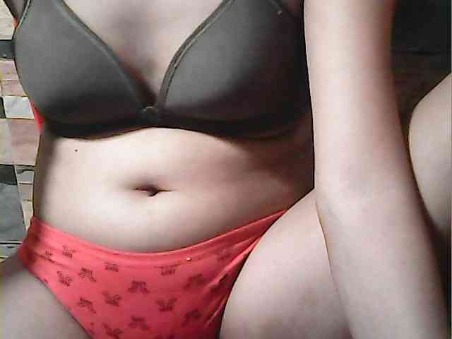 HornyNica webcam