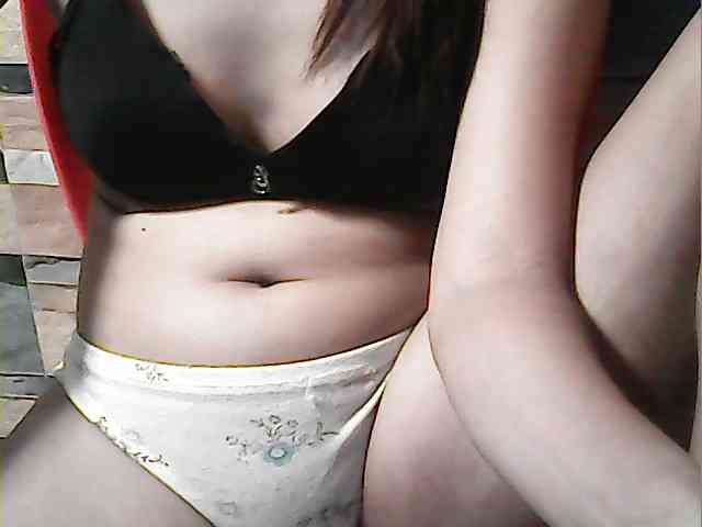 HornyNica webcam
