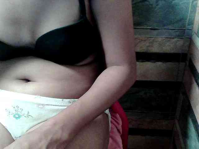 HornyNica webcam