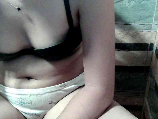 HornyNica webcam