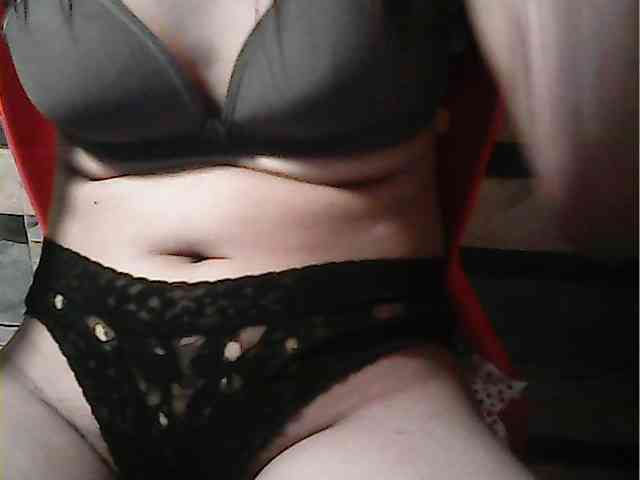 HornyNica webcam