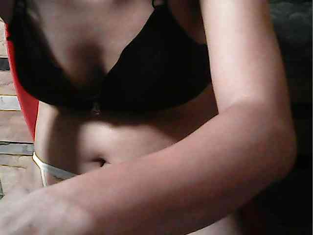 HornyNica webcam