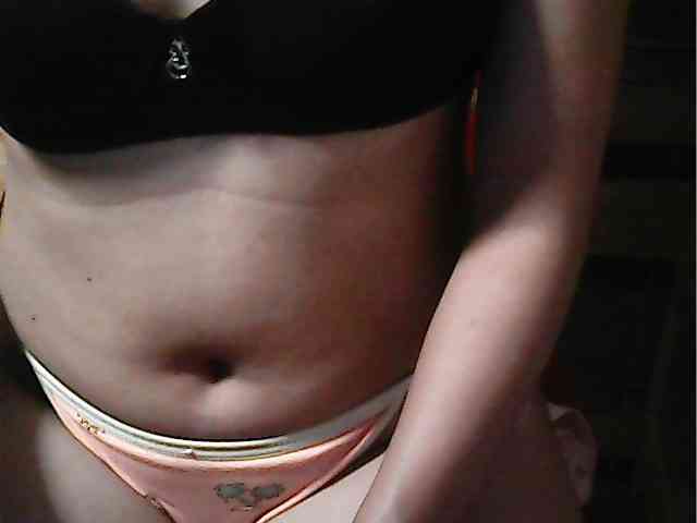 HornyNica webcam