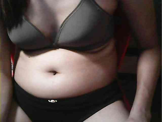 HornyNica webcam