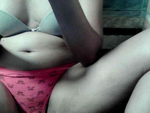 HornyNica webcam