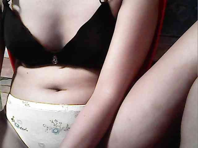 HornyNica webcam