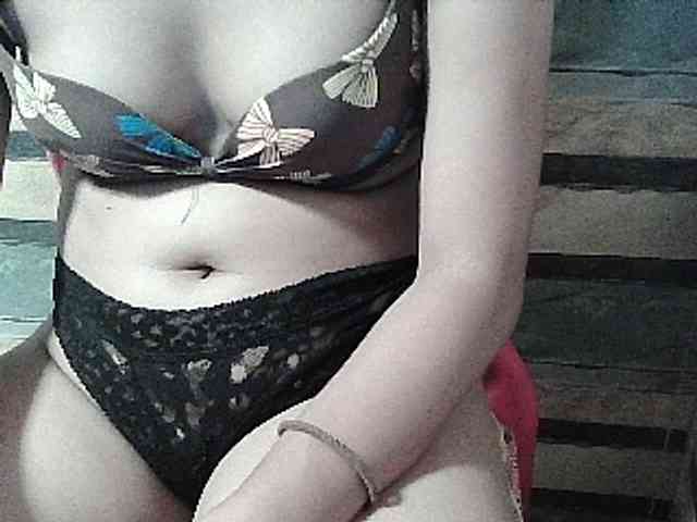 HornyNica webcam