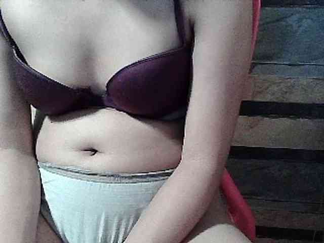 HornyNica webcam
