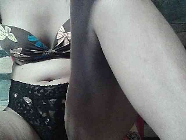 HornyNica webcam