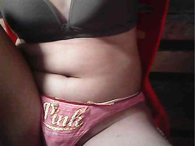 HornyNica webcam