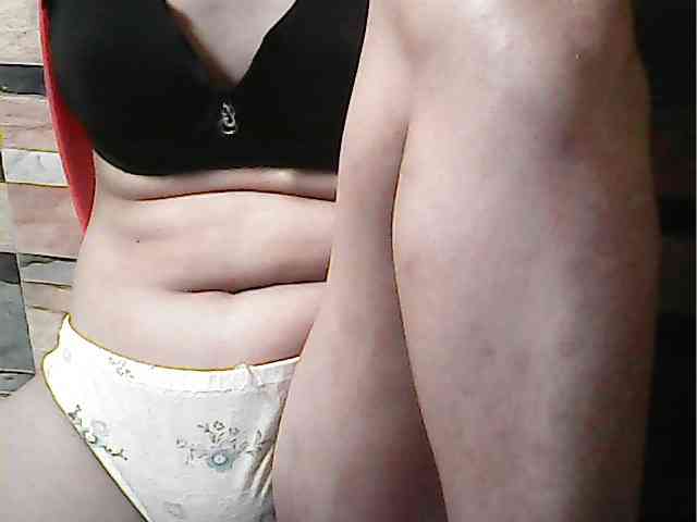 HornyNica webcam