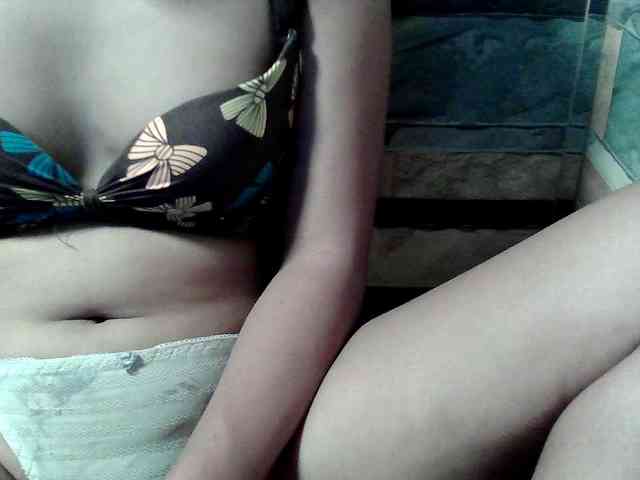 HornyNica webcam