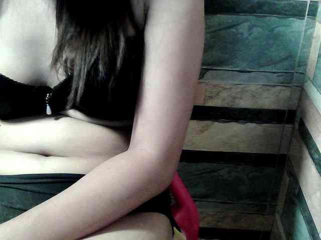 HornyNica webcam