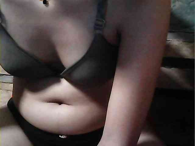 HornyNica webcam