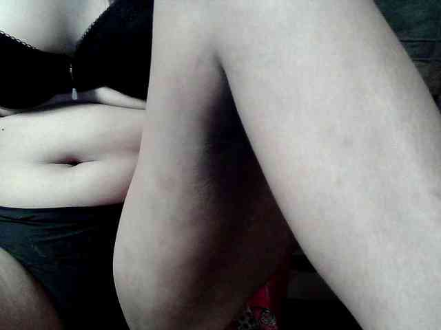 HornyNica webcam