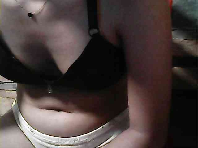 flowerhairypinay Live Webcam on BongaCams
