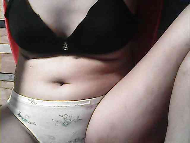 HornyNica webcam