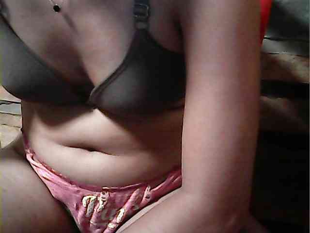 HornyNica webcam