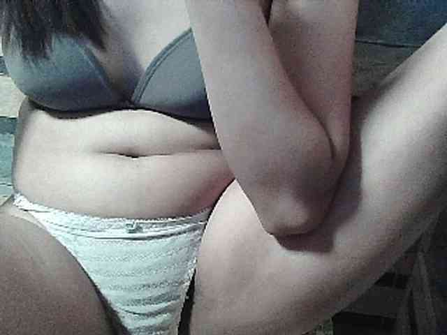 HornyNica webcam