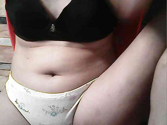 HornyNica webcam