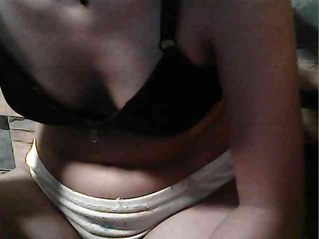 HornyNica webcam