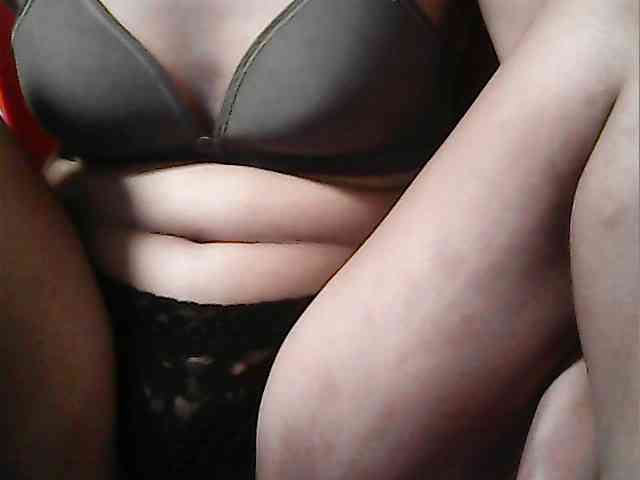 HornyNica webcam