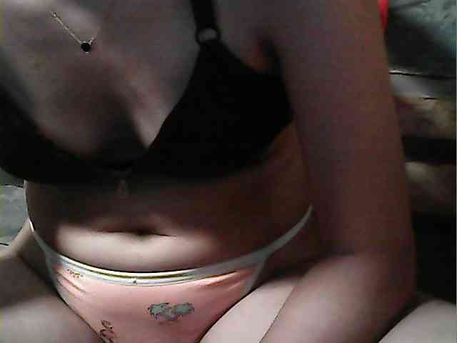 HornyNica webcam