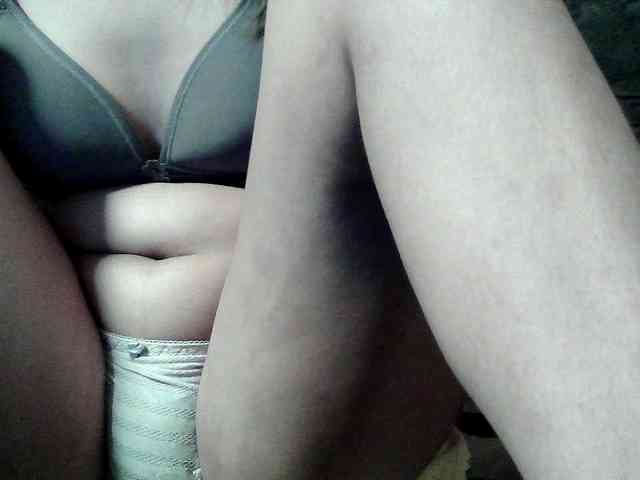 HornyNica webcam