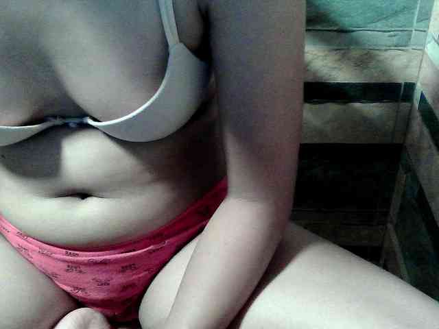 HornyNica webcam