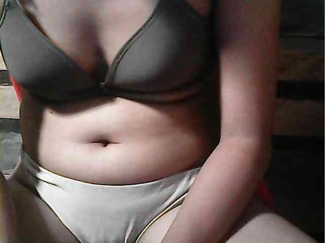 flowerhairypinay Live Webcam on BongaCams
