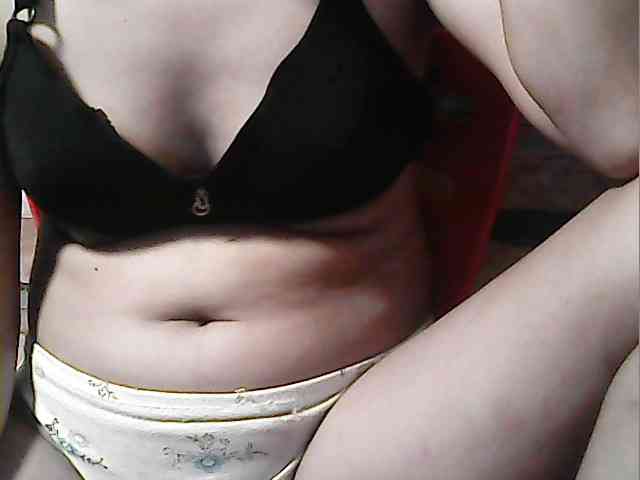 HornyNica webcam