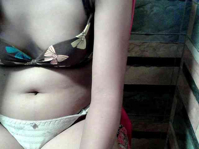 HornyNica webcam