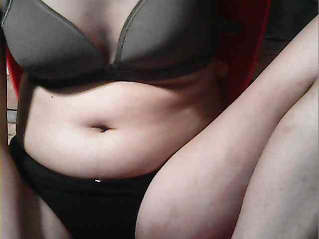 HornyNica webcam
