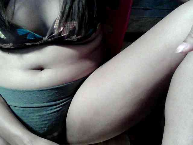 HornyNica webcam