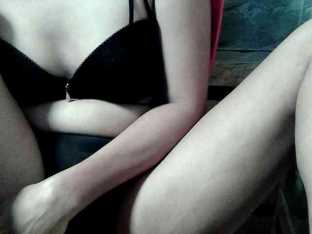 HornyNica webcam