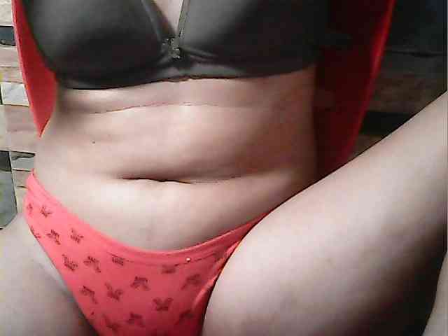 HornyNica webcam