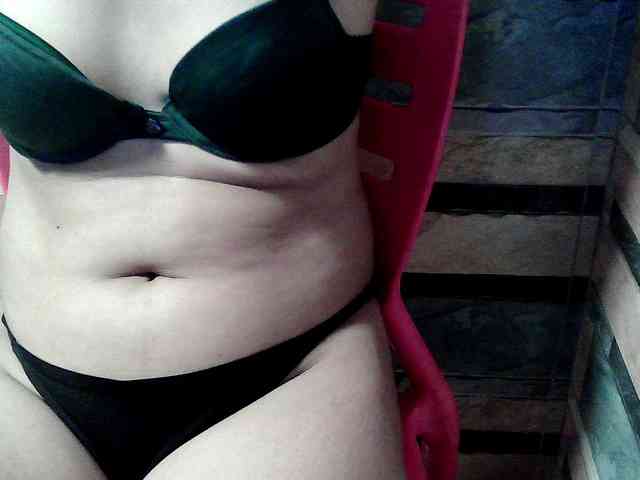 HornyNica webcam