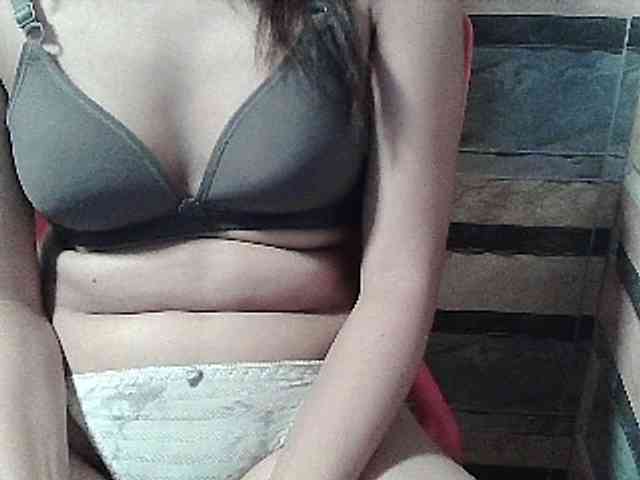 HornyNica webcam