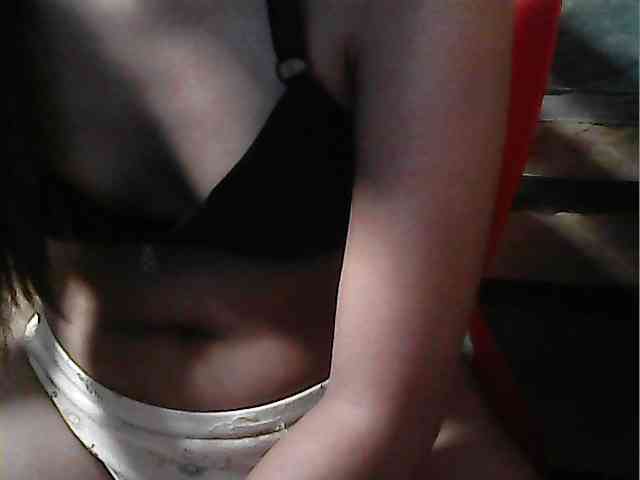 HornyNica webcam