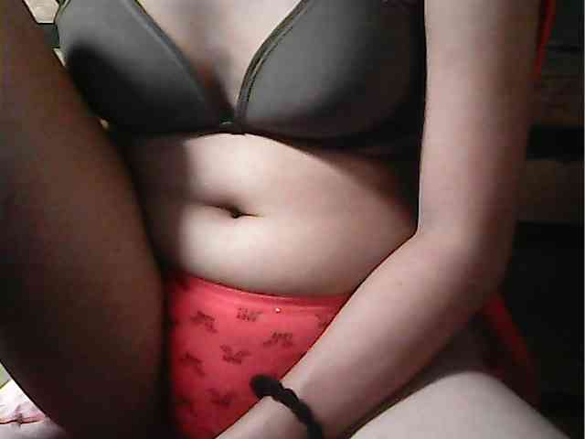 HornyNica webcam