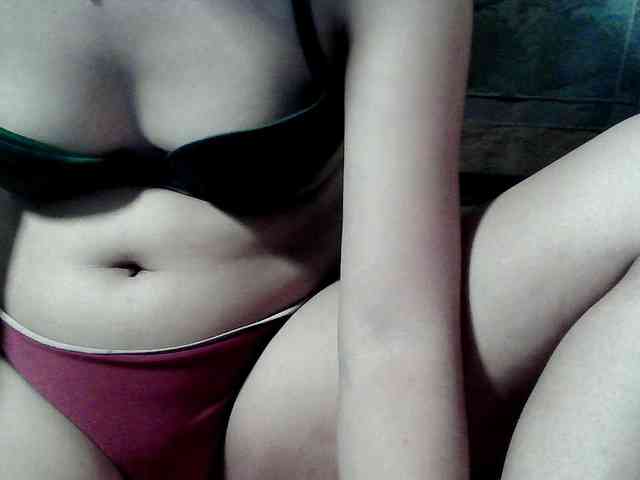 HornyNica webcam
