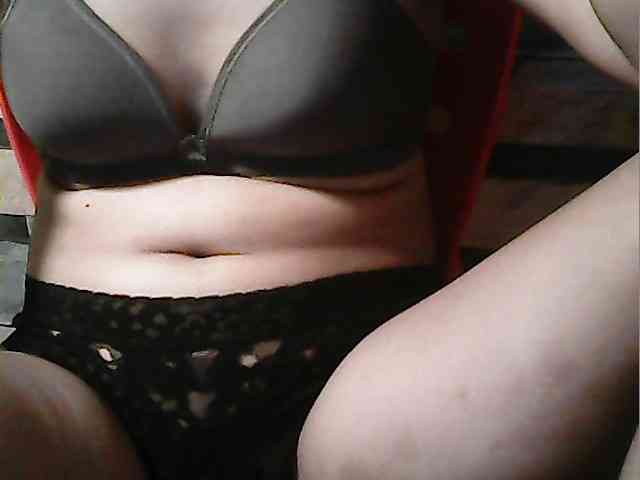 HornyNica webcam