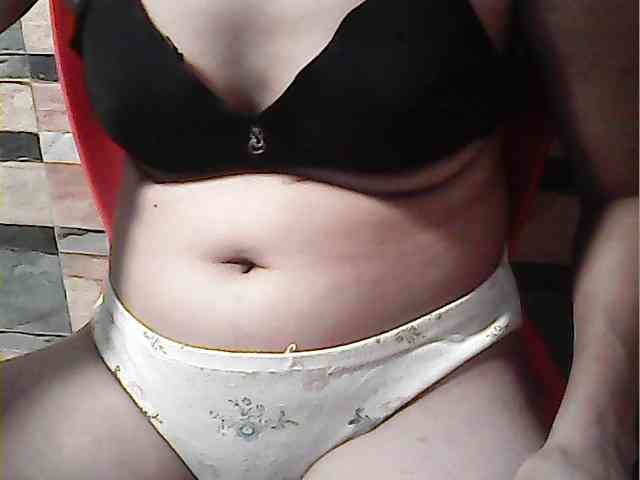 HornyNica webcam