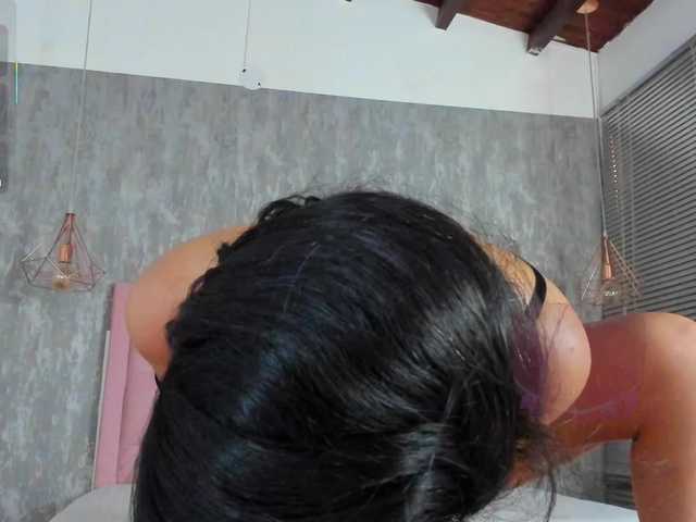 Nahomidi-bello live cam profile